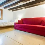 Ca Cicogna Air Conditioning And Fast Wifi, Central Location Apartment